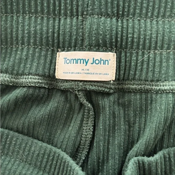 Men’s Green Ribbed Jogger Pajama Pants - Picture 3 of 4